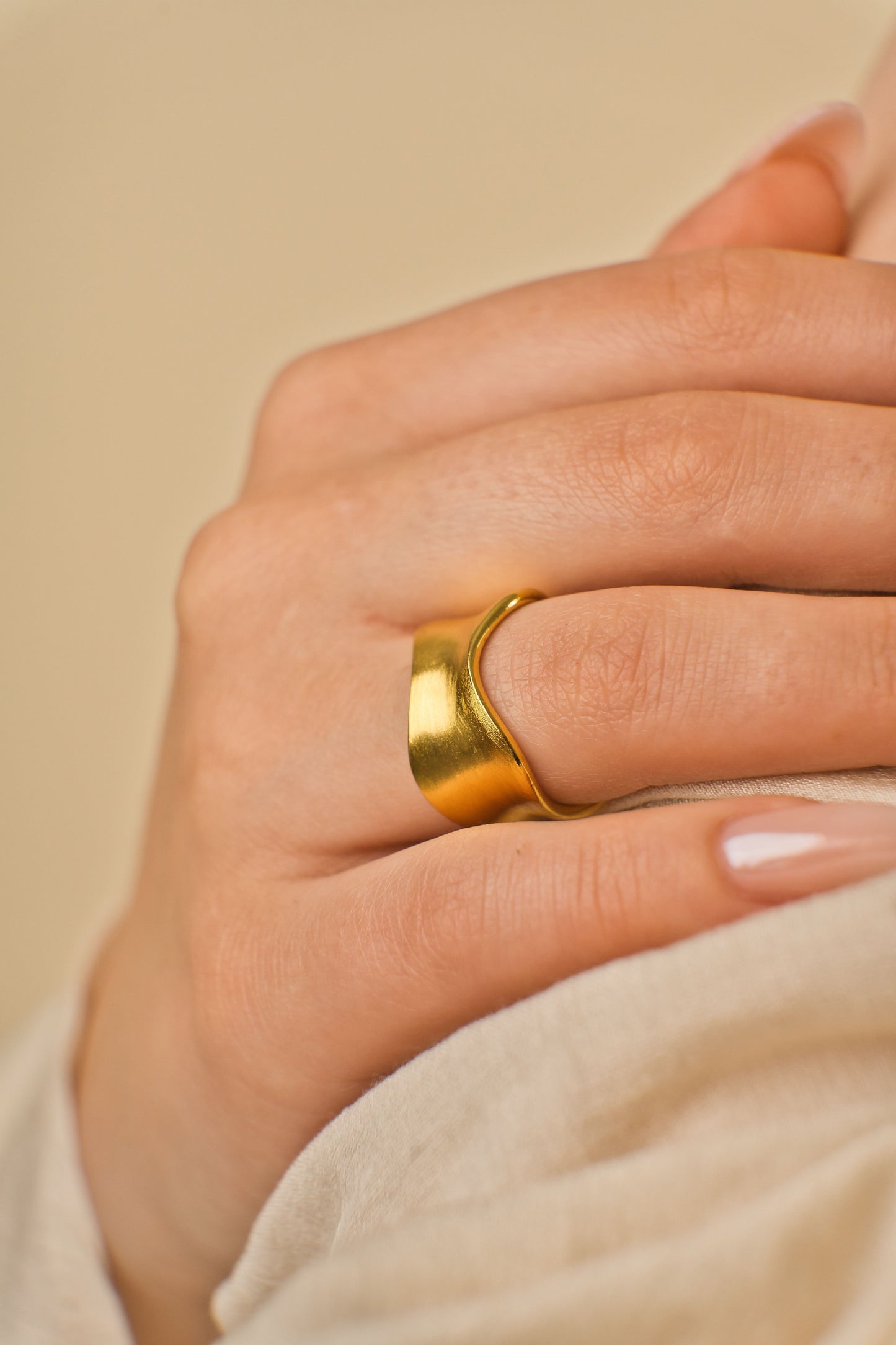 Brushed Cocktail Ring Gold