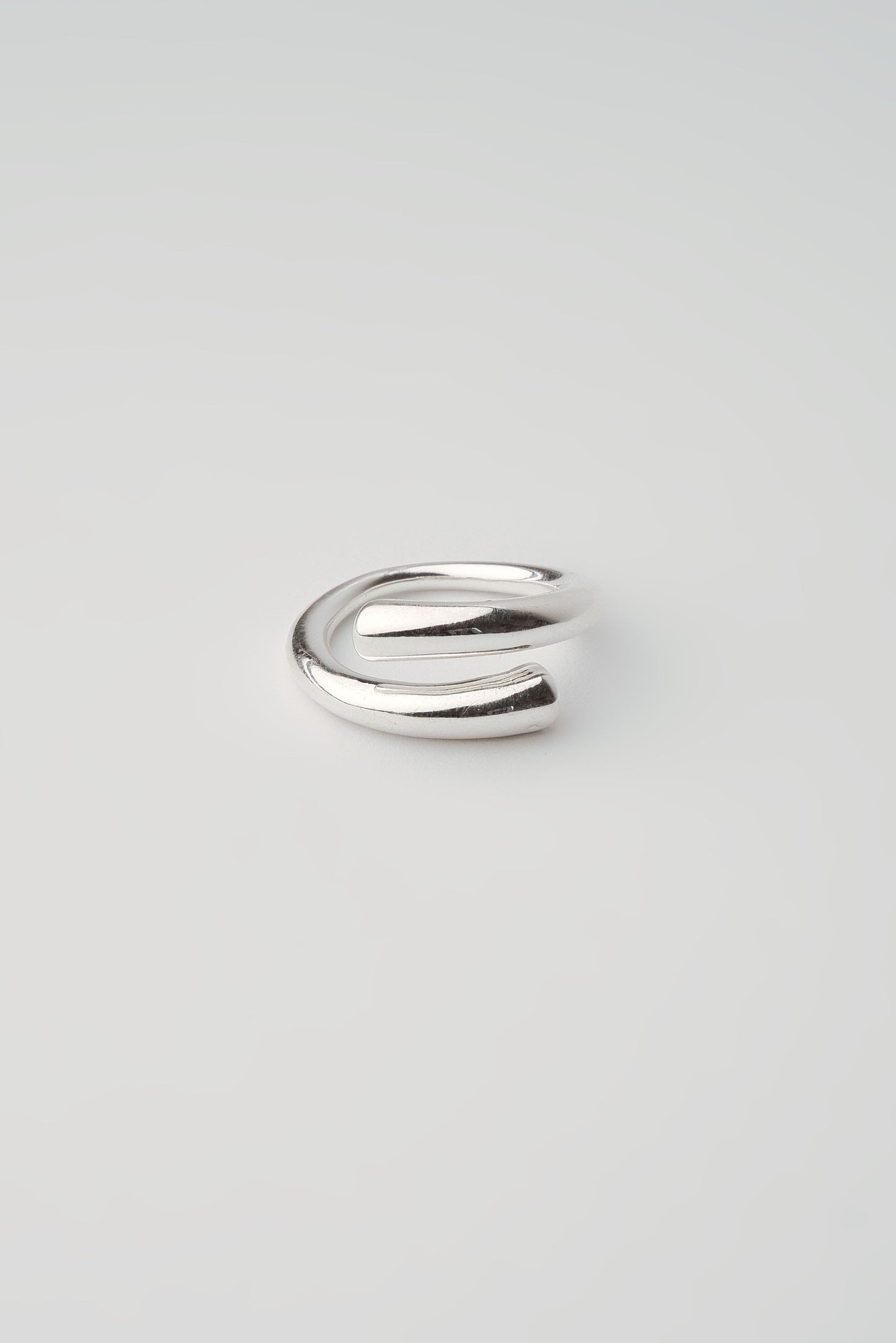 Double Twist Ring