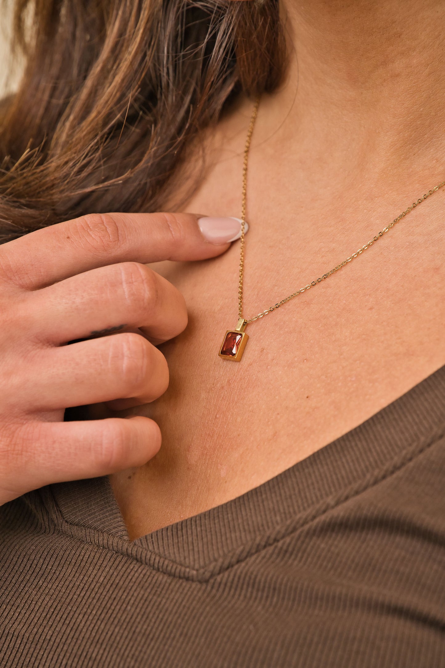 Ruby Rhinestone Halskette